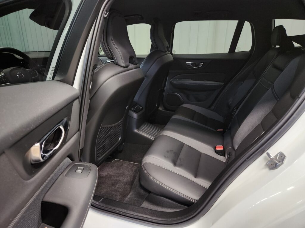 Volvo V60, image 7