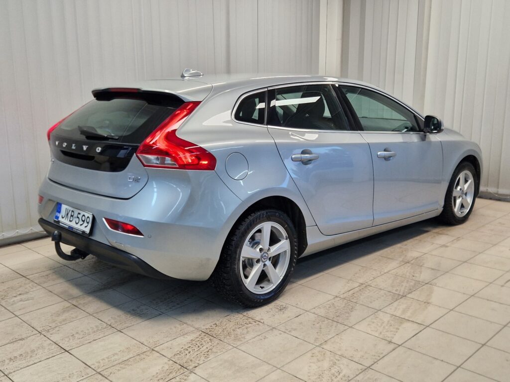 Volvo V40, image 2