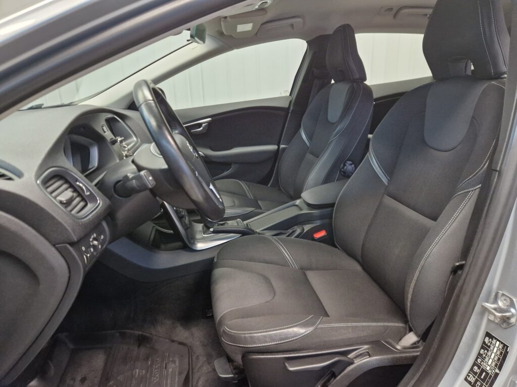 Volvo V40, image 9