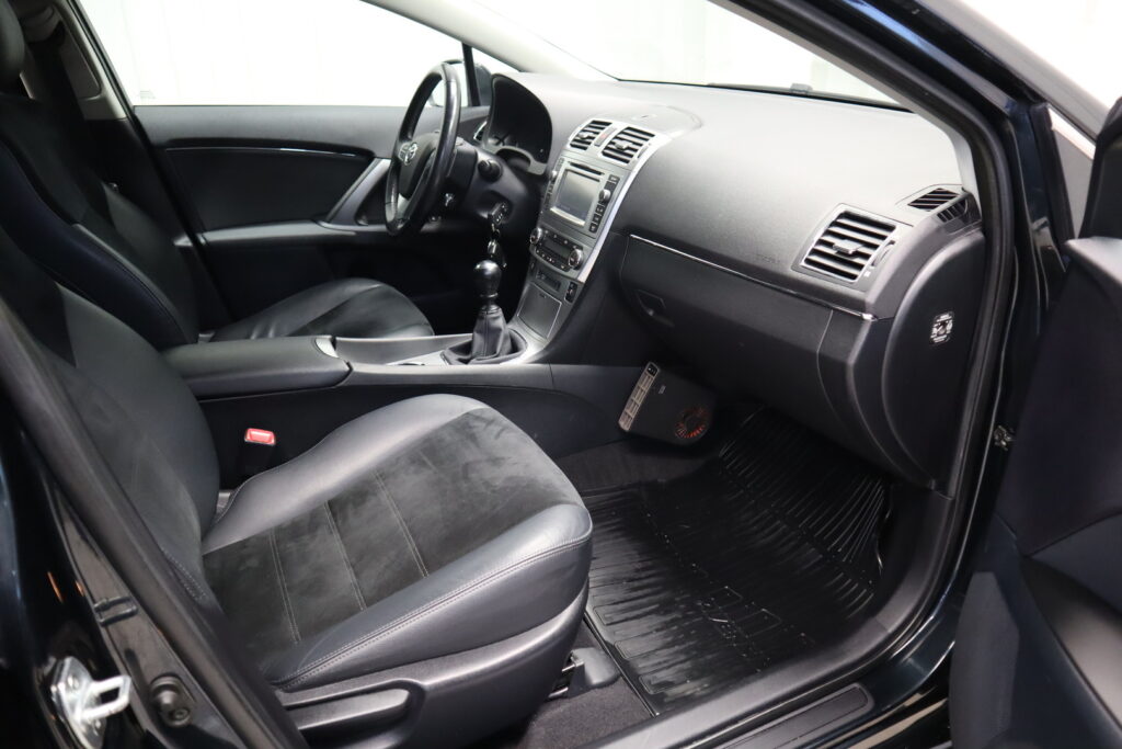 Toyota Avensis, image 10