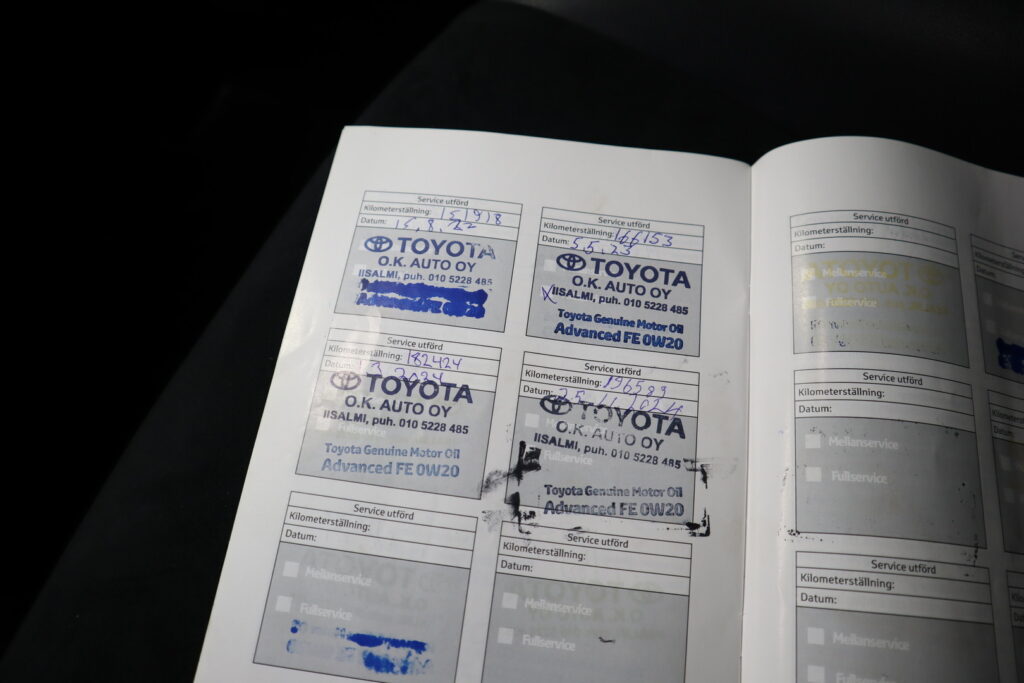 Toyota Avensis, image 14