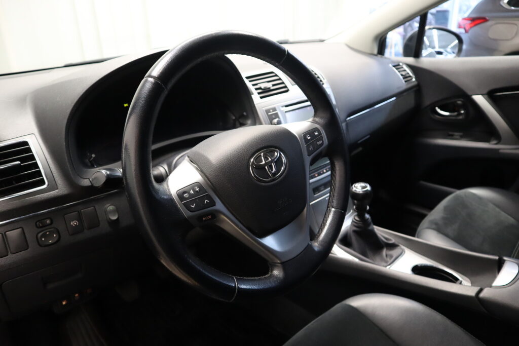 Toyota Avensis, image 5