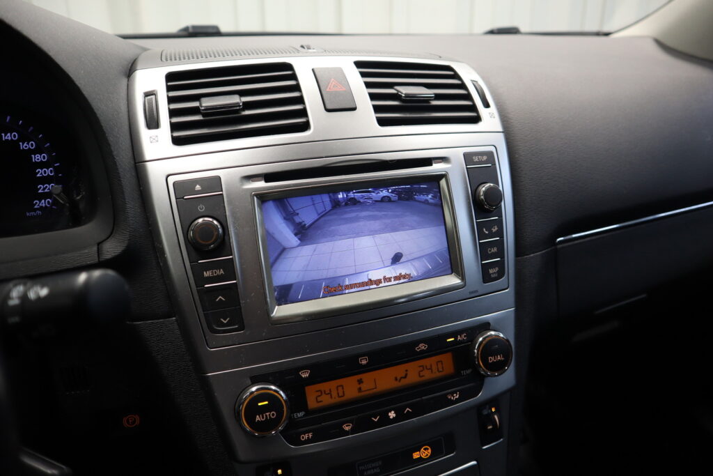 Toyota Avensis, image 9