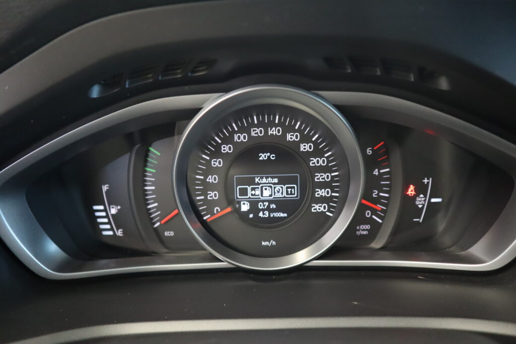 Volvo V40, image 12