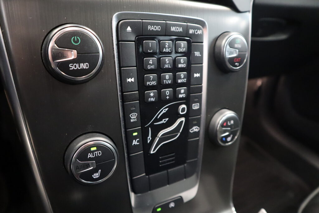 Volvo V40, image 14