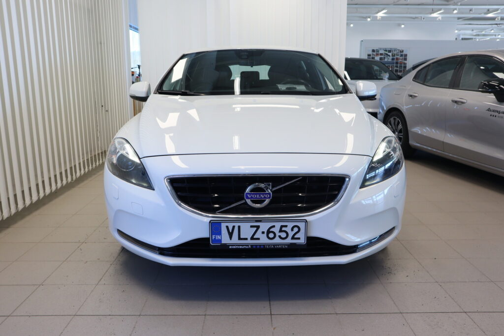 Volvo V40, image 2