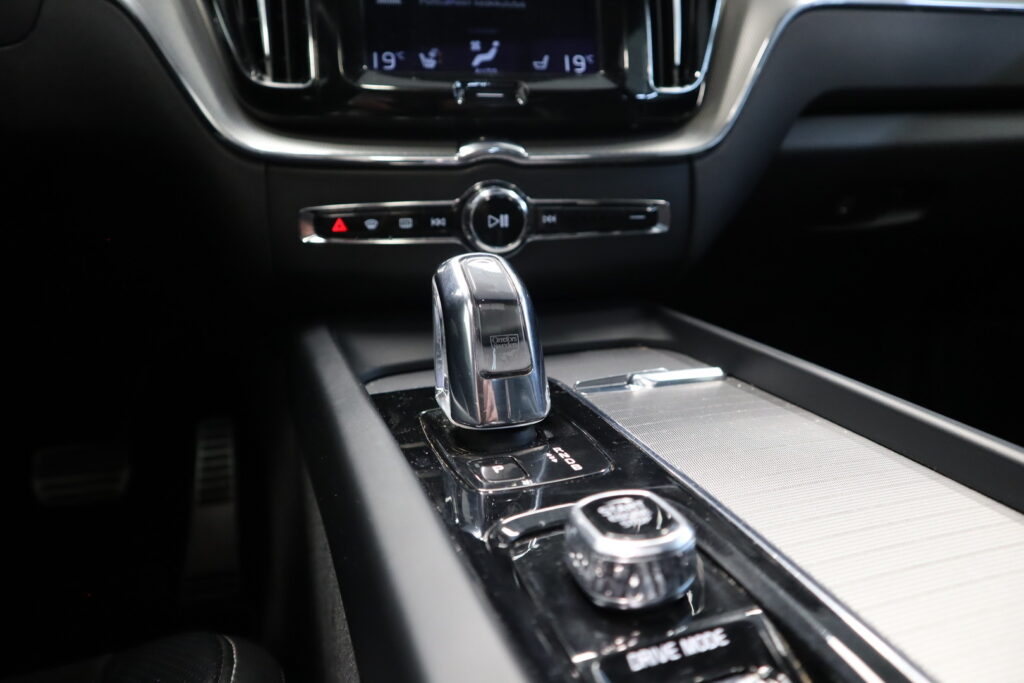 Volvo XC60, image 10