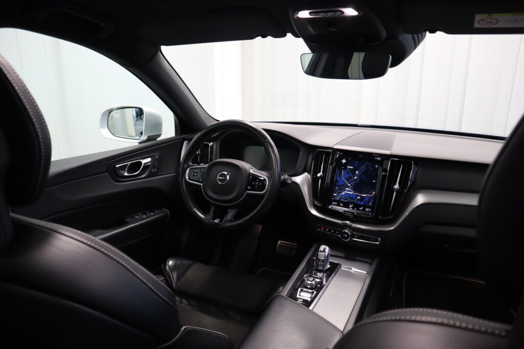 Volvo XC60, image 18