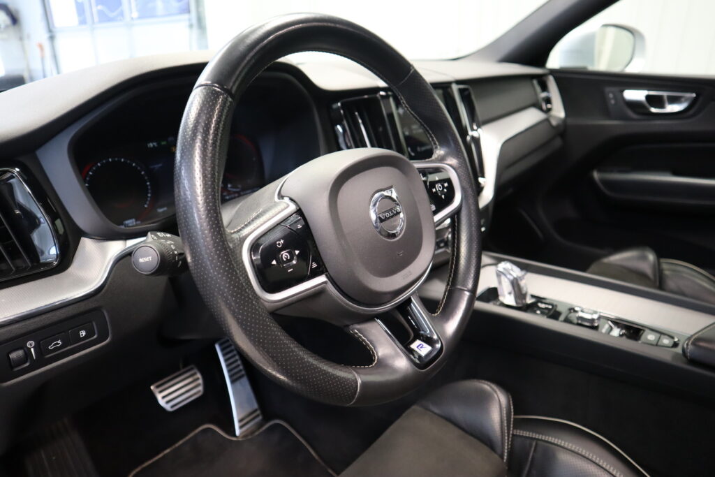Volvo XC60, image 6