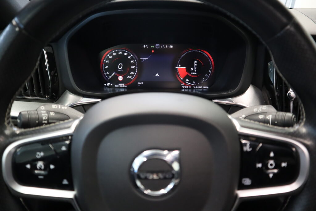 Volvo XC60, image 8