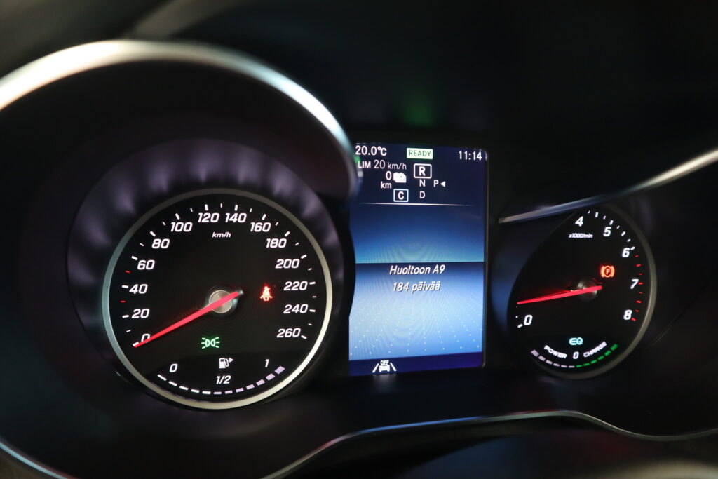 Mercedes-Benz GLC, image 17