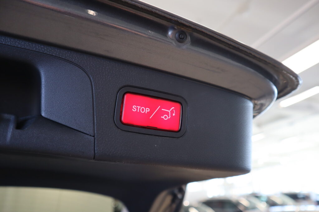 Mercedes-Benz GLC, image 22