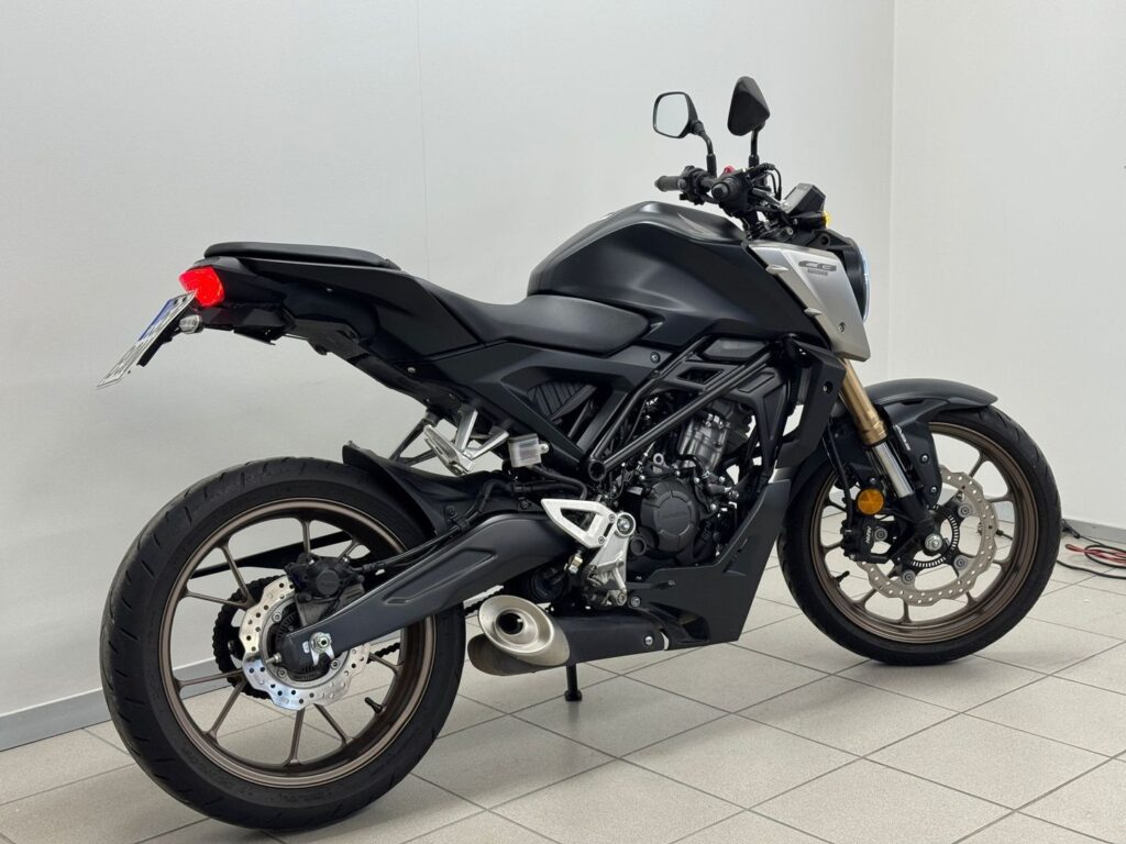 Honda CB, image 5