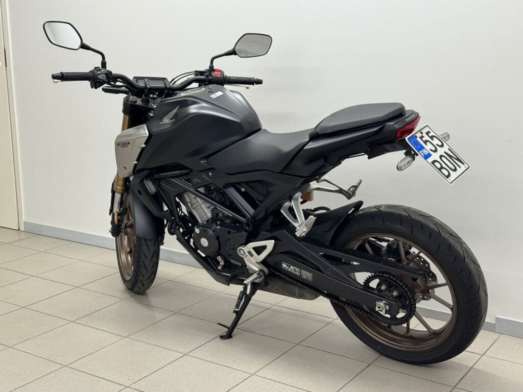 Honda CB, image 6
