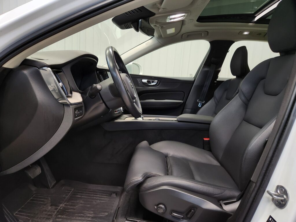 Volvo XC60, image 6