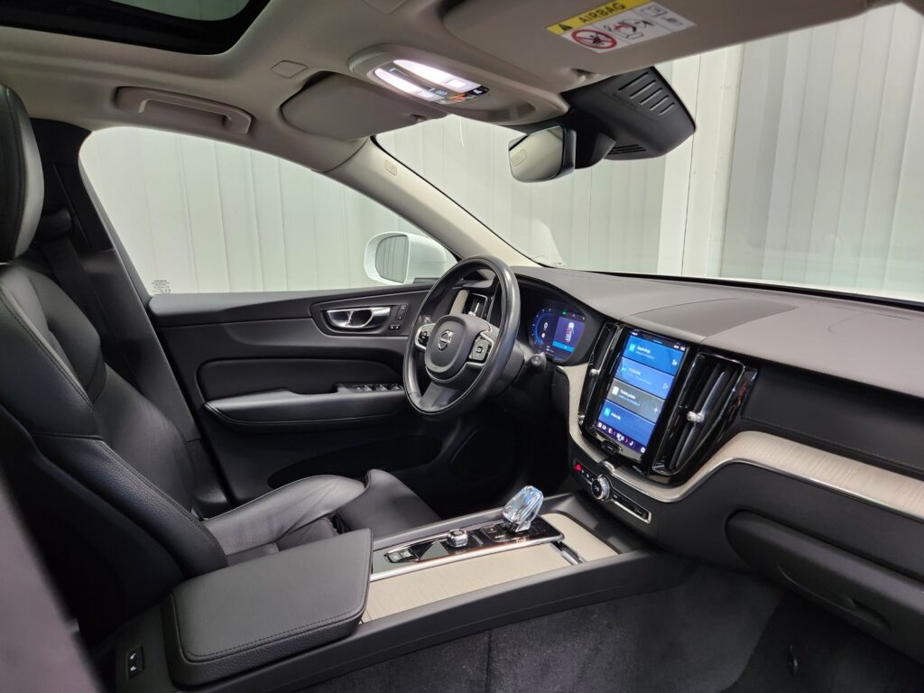 Volvo XC60, image 8