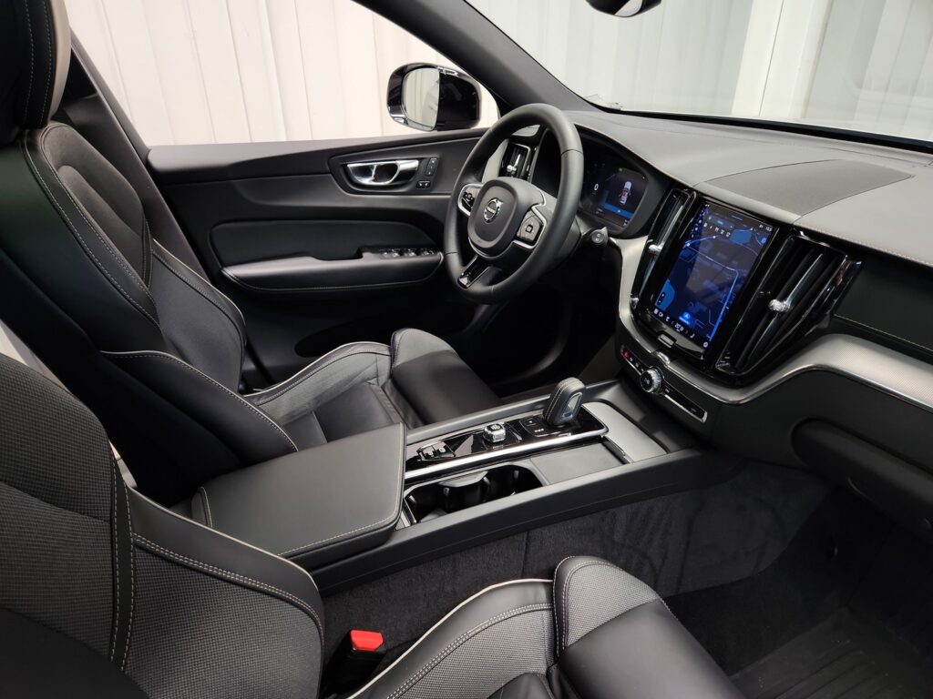 Volvo XC60, image 10