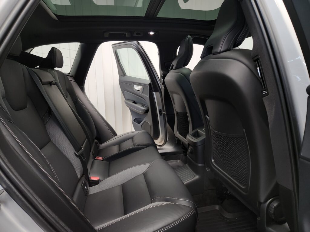 Volvo XC60, image 8