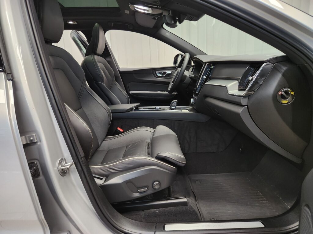Volvo XC60, image 9
