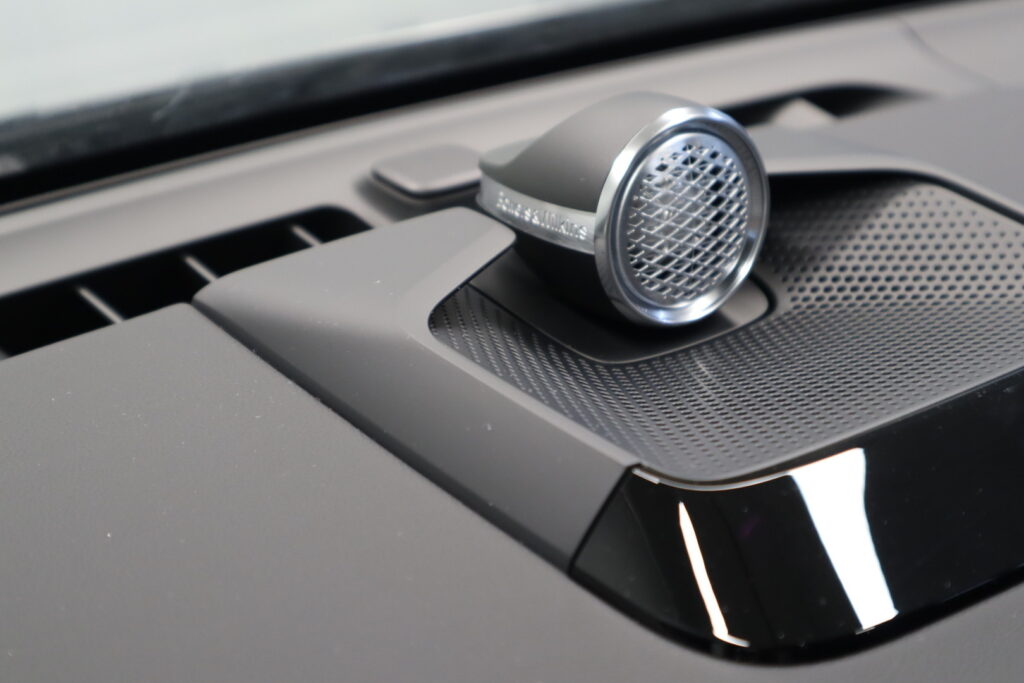 Volvo EX90, image 11