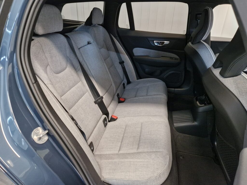 Volvo V60, image 10