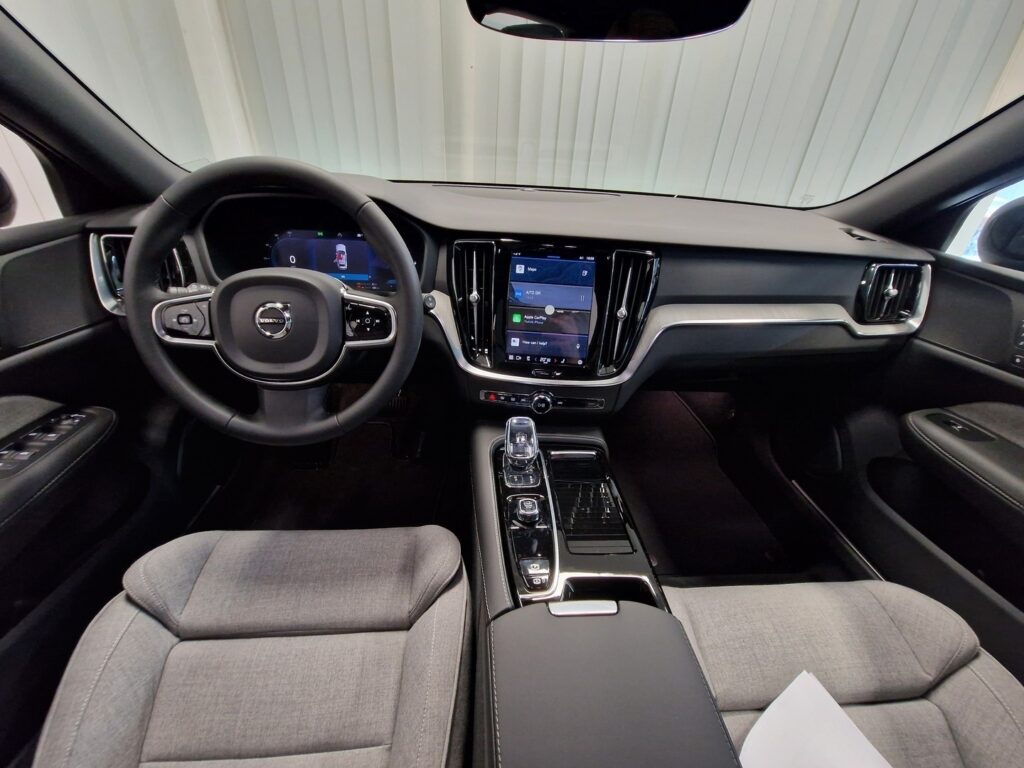 Volvo V60, image 13