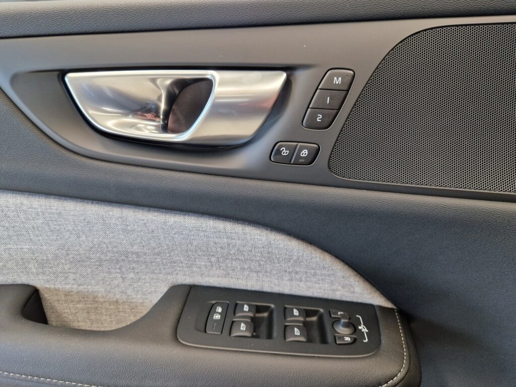 Volvo V60, image 18