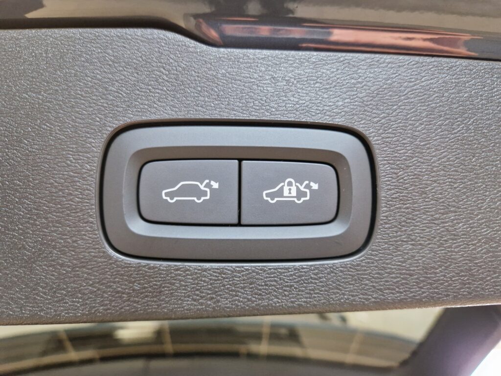 Volvo V60, image 22