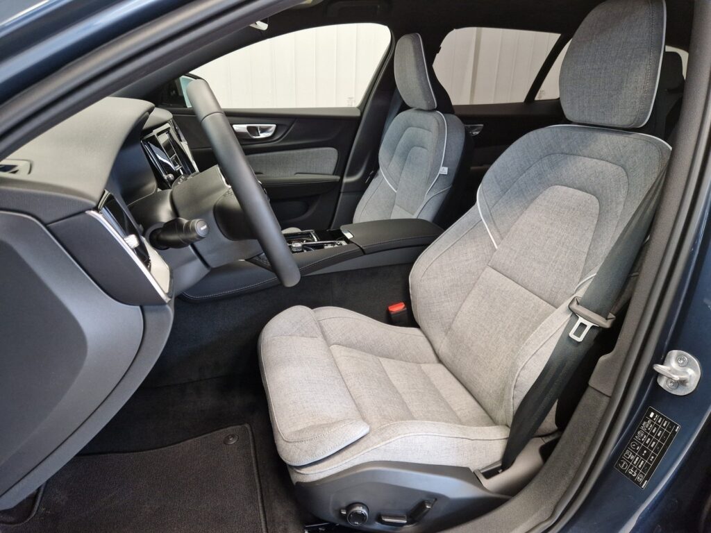 Volvo V60, image 8