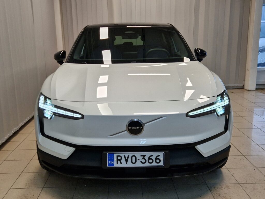 Volvo EX30, image 5