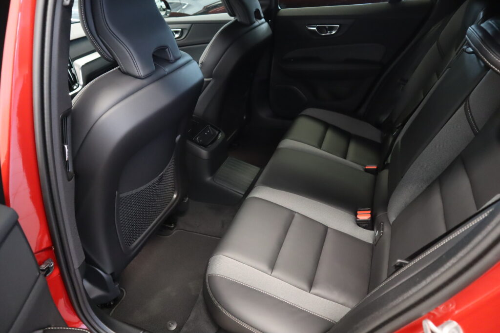 Volvo V60, image 7