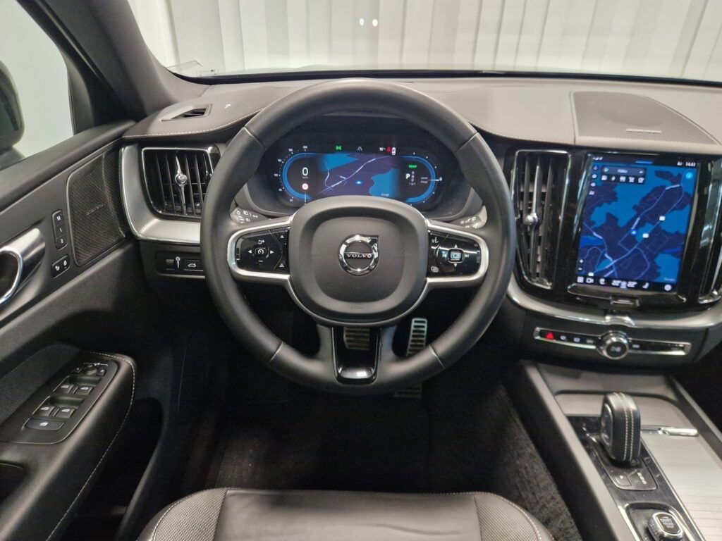Volvo XC60, image 7