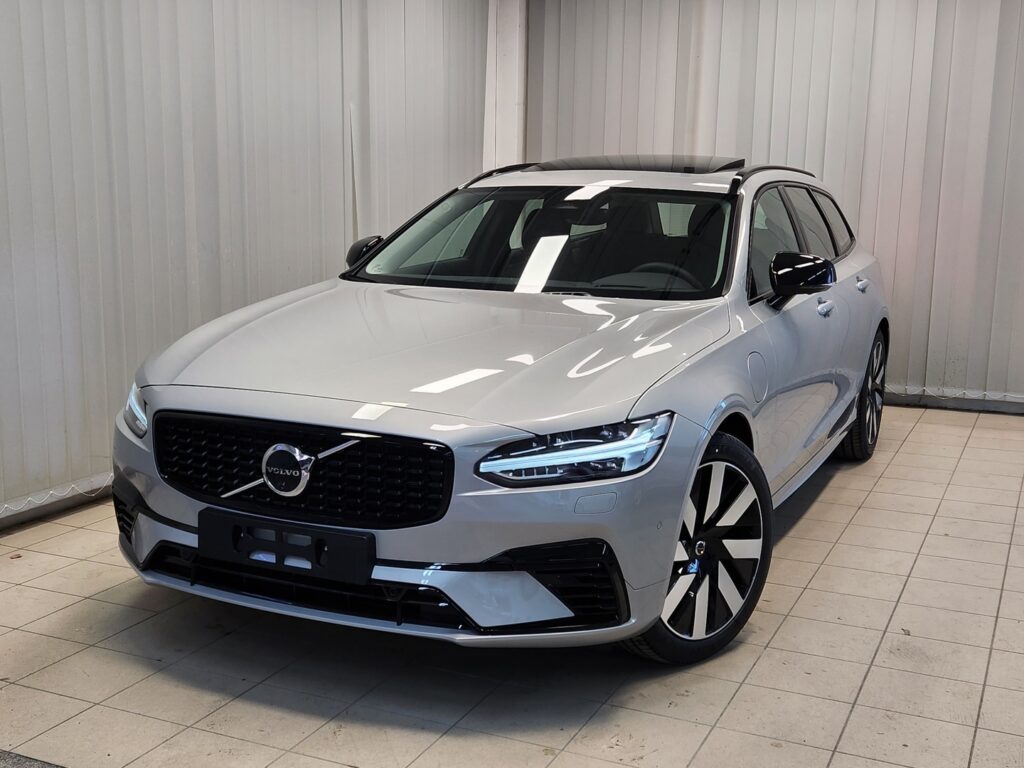 Volvo V90, image 2