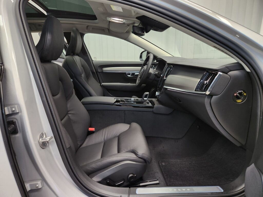 Volvo V90, image 9