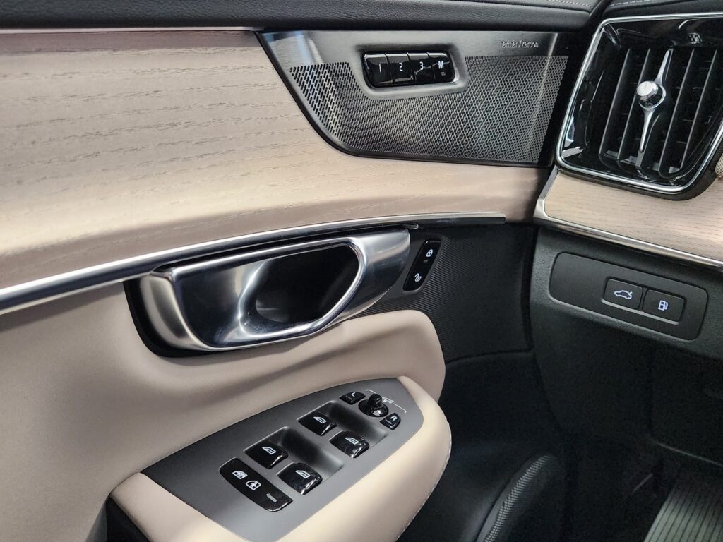 Volvo XC90, image 17