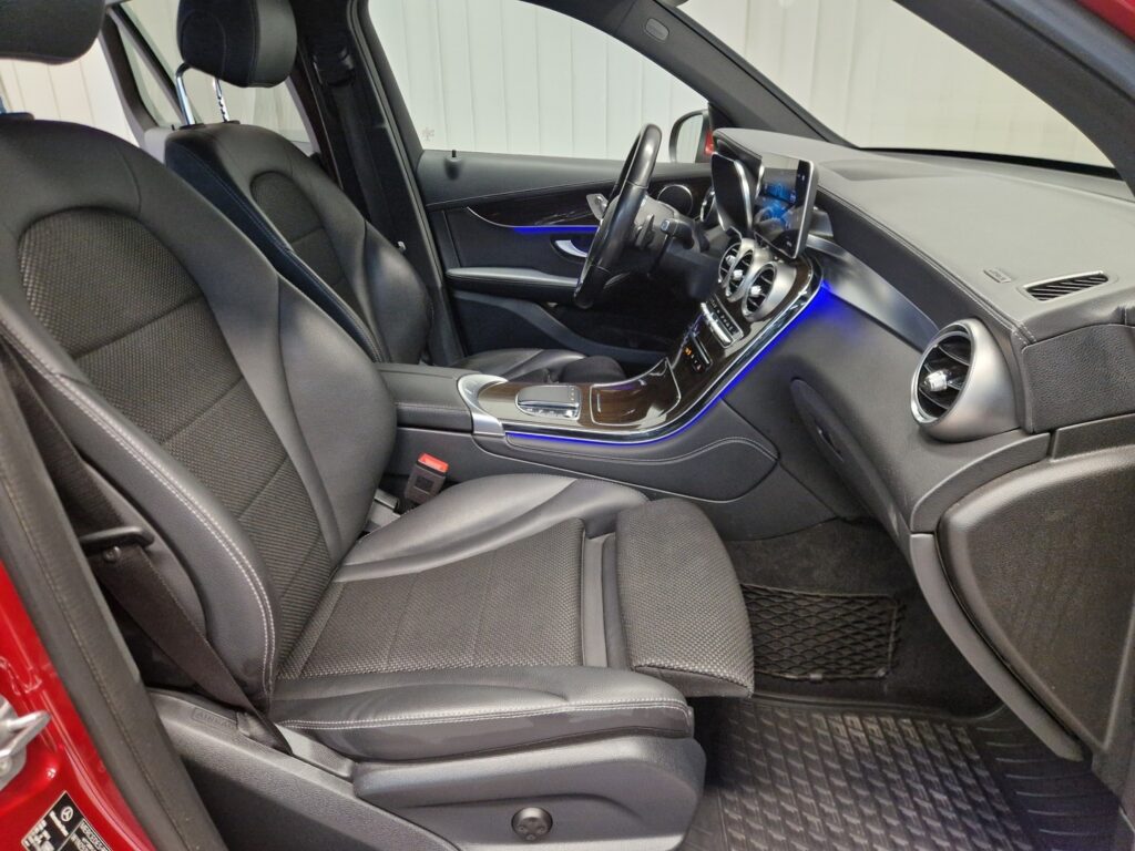 Mercedes-Benz GLC, image 11