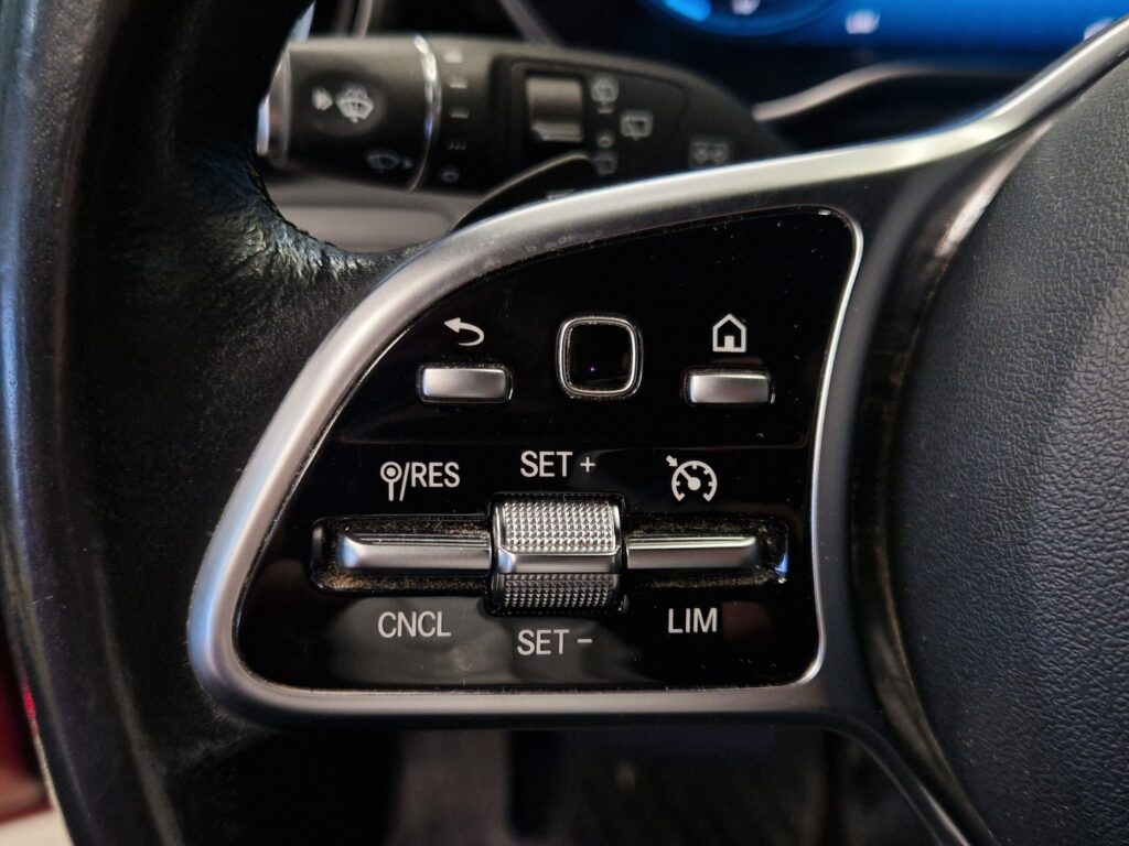 Mercedes-Benz GLC, image 20
