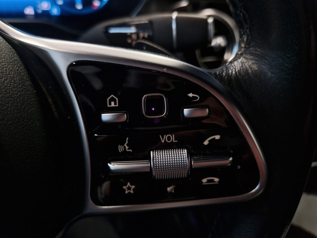 Mercedes-Benz GLC, image 21