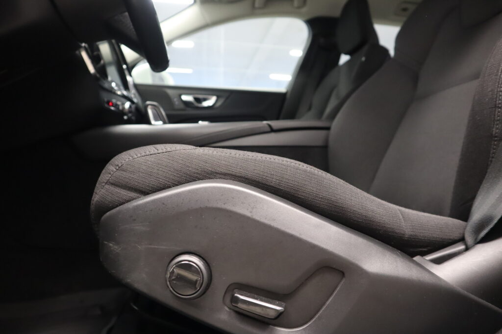 Volvo V60, image 11