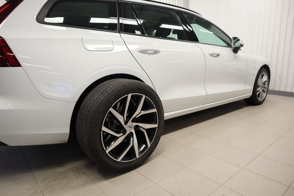 Volvo V60, image 23
