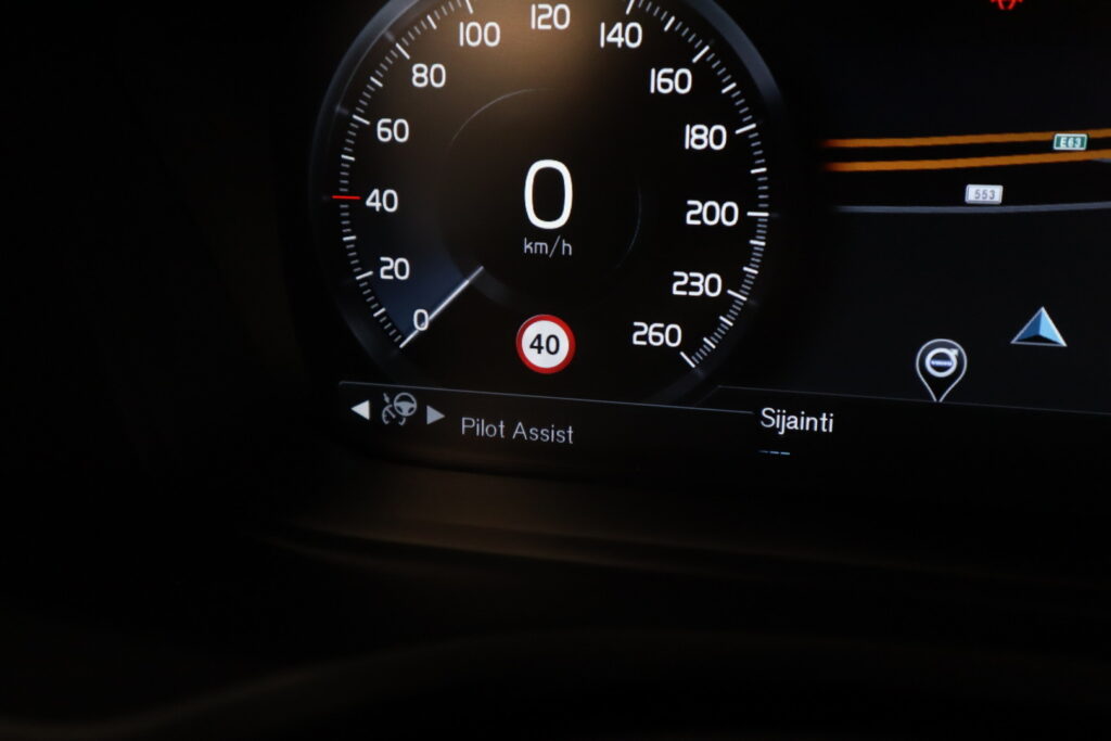 Volvo V60, image 28