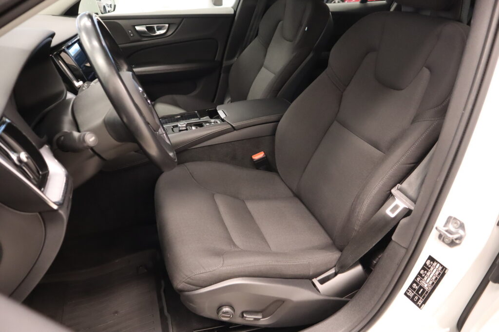 Volvo V60, image 9