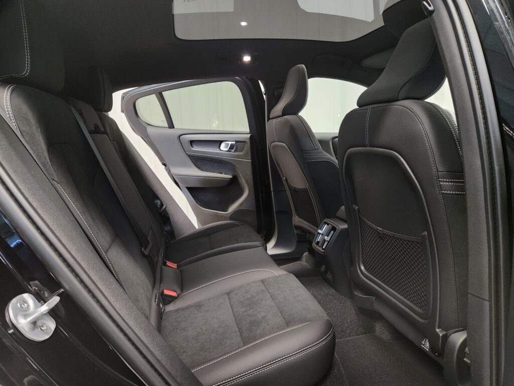 Volvo EC40, image 11