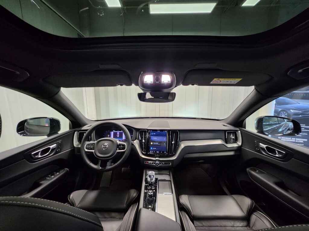 Volvo XC60, image 10