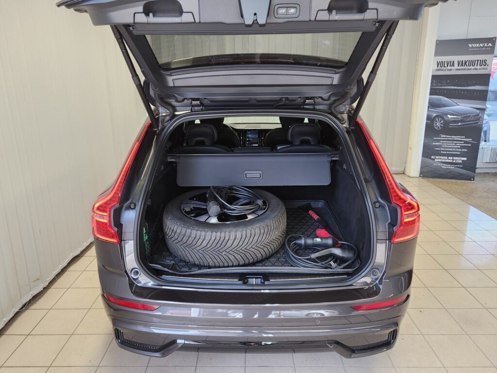 Volvo XC60, image 12