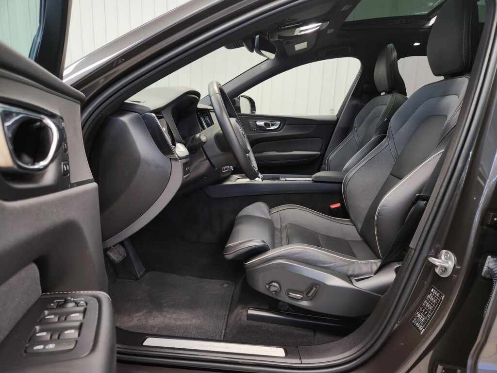 Volvo XC60, image 6