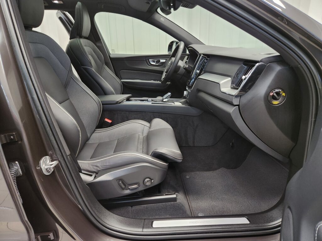 Volvo XC60, image 9