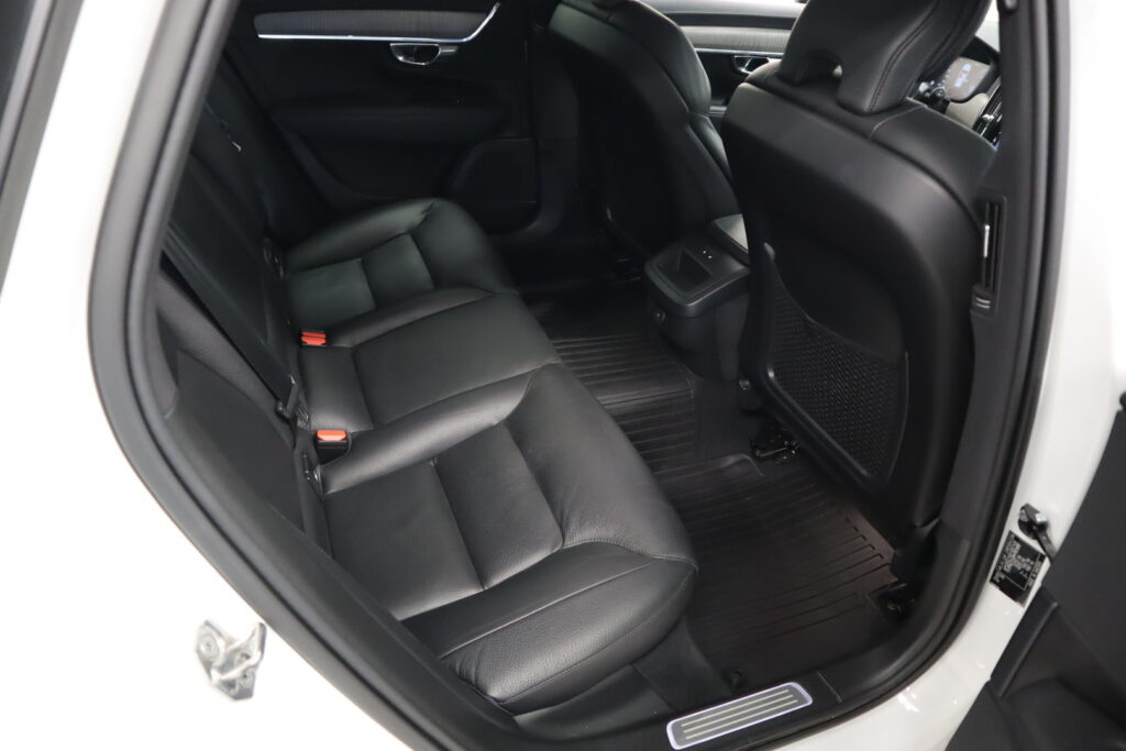 Volvo V90, image 11