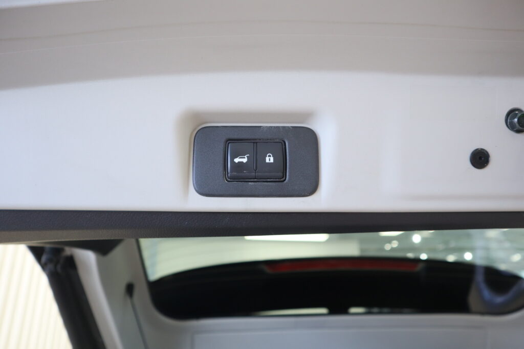 Nissan Ariya, image 6