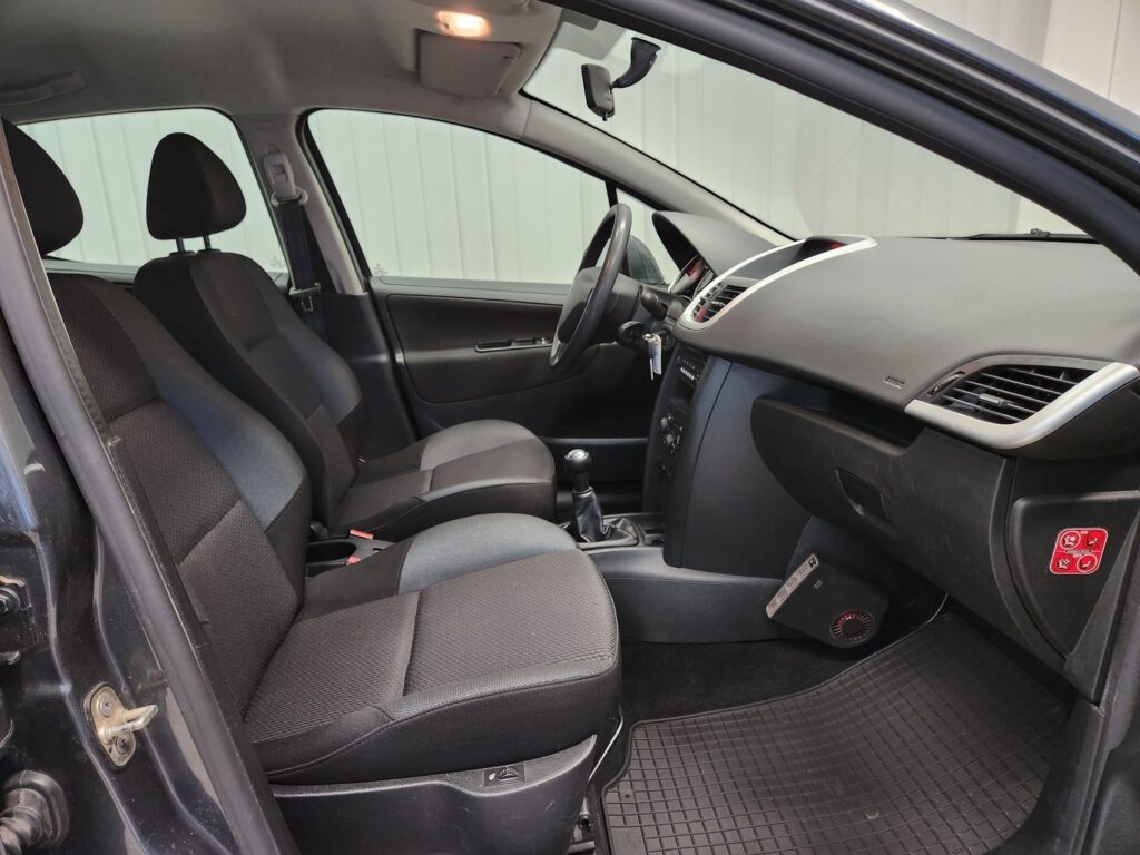 Peugeot 207, image 7